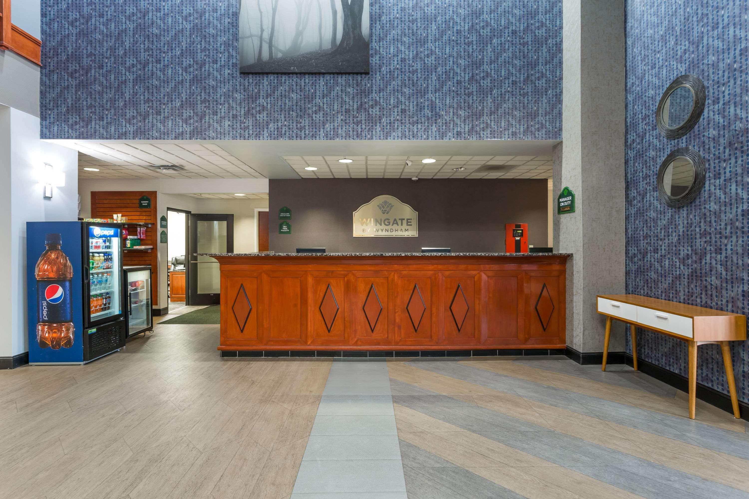 Hotel Wingate By Wyndham Chesapeake Esterno foto