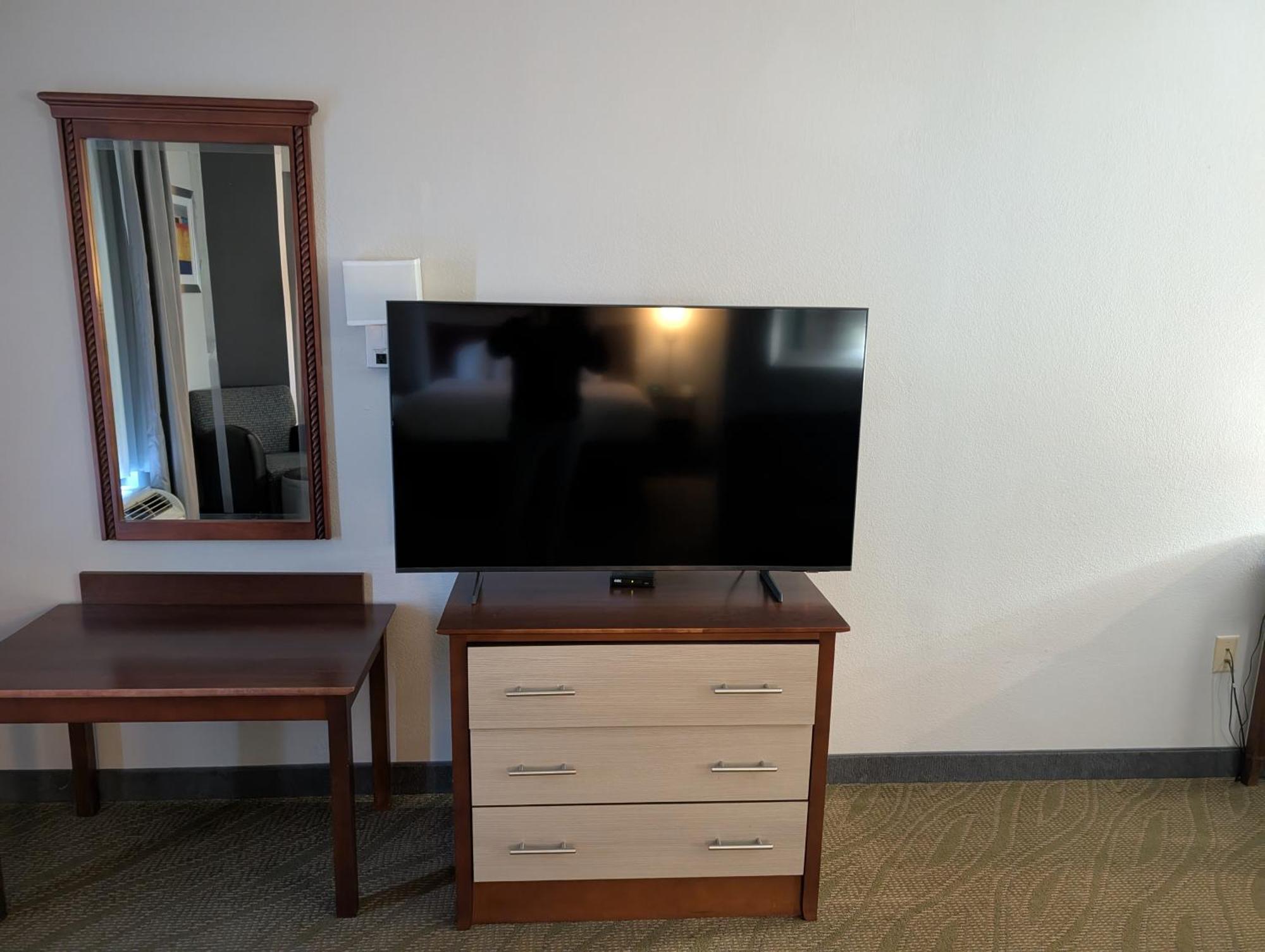 Hotel Wingate By Wyndham Chesapeake Esterno foto
