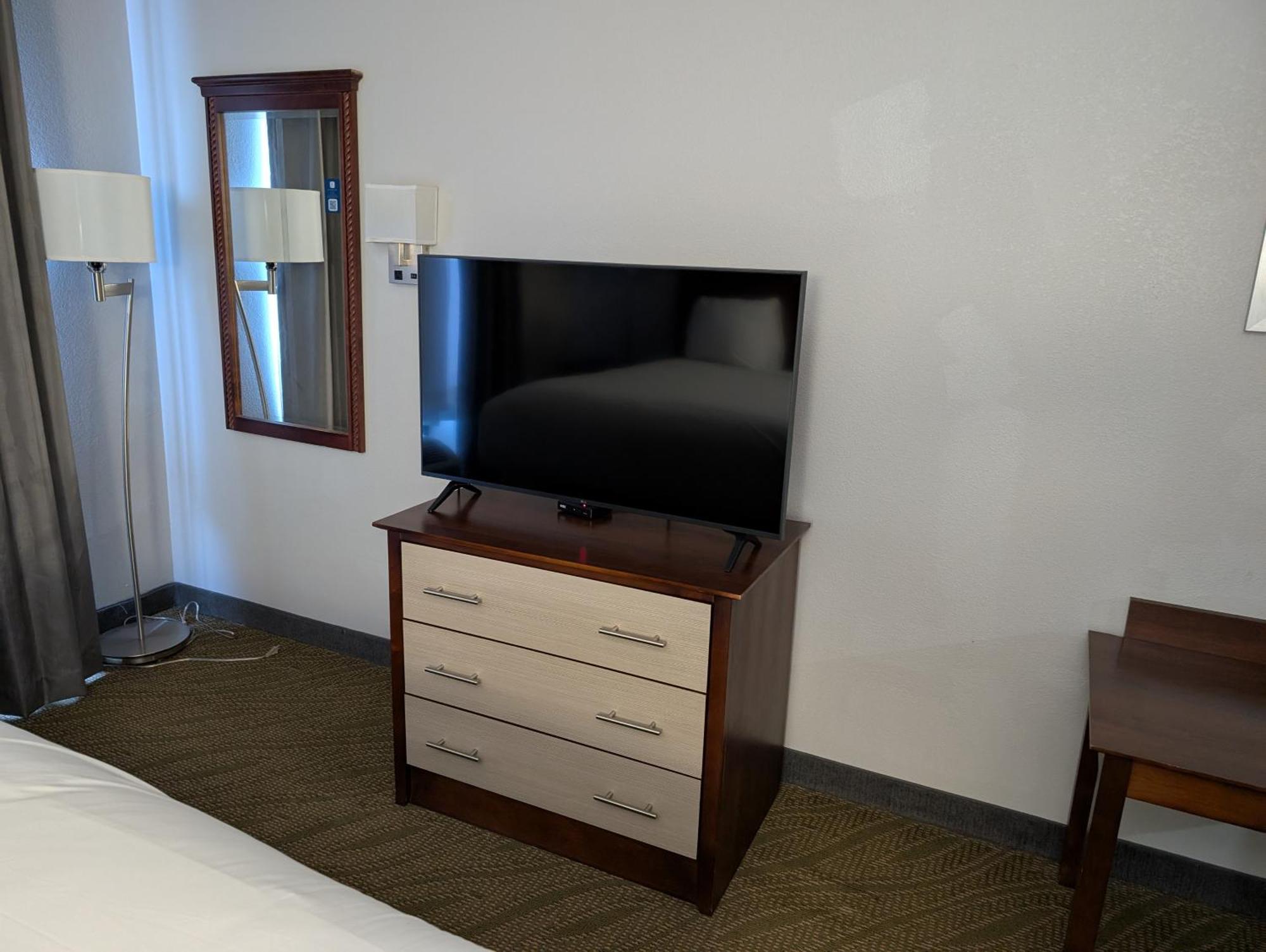 Hotel Wingate By Wyndham Chesapeake Esterno foto