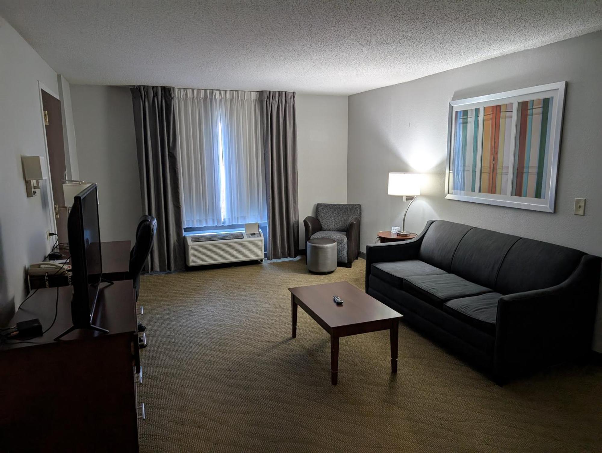 Hotel Wingate By Wyndham Chesapeake Esterno foto