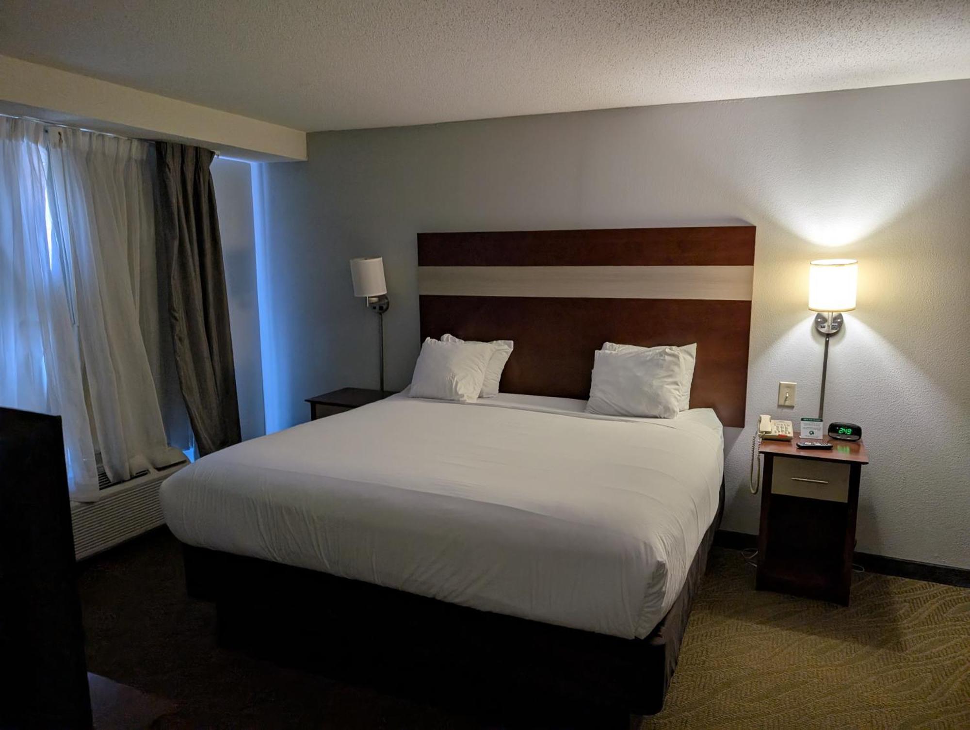 Hotel Wingate By Wyndham Chesapeake Esterno foto